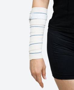 Бинт эластичный компрессионный высокой растяжимости 80мм*1м застёжка Velcro Almed